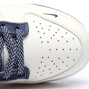 나이키 덩크 로우 유니버시티