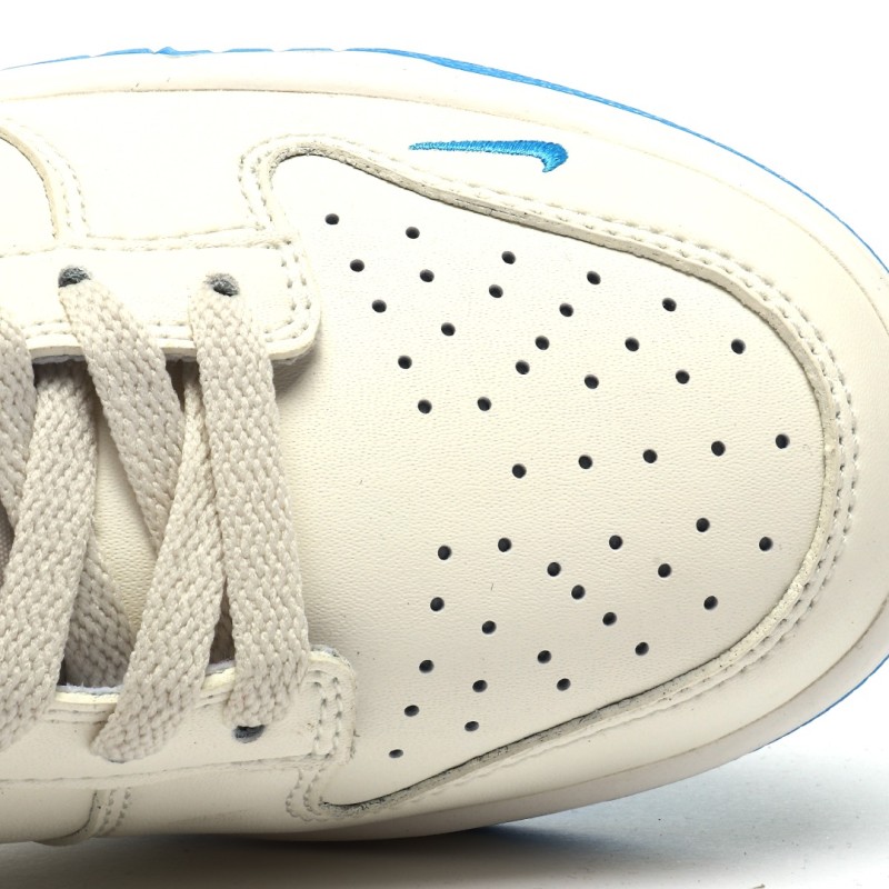 나이키 덩크 로우 유니버시티