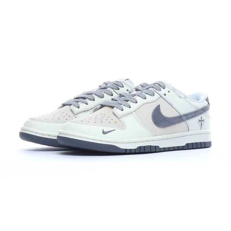 나이키 덩크 로우 유니버시티
