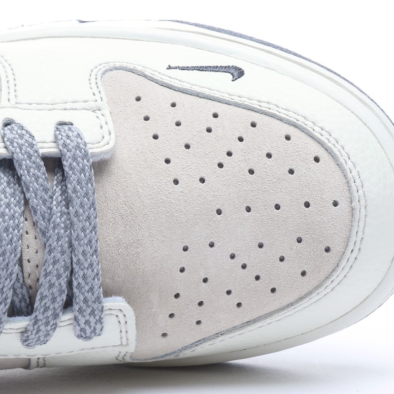 나이키 덩크 로우 유니버시티