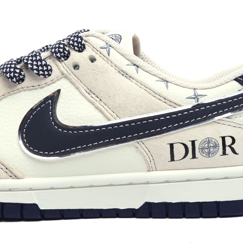 나이키 덩크 로우 유니버시티