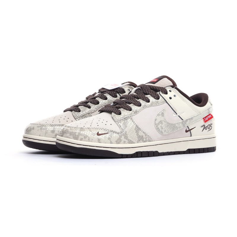 나이키 덩크 로우 유니버시티