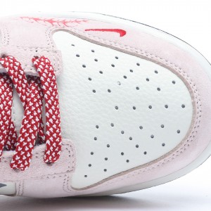 나이키 덩크 로우 유니버시티