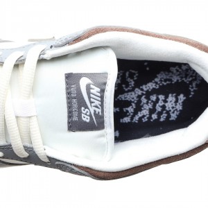 나이키 덩크 로우 유니버시티