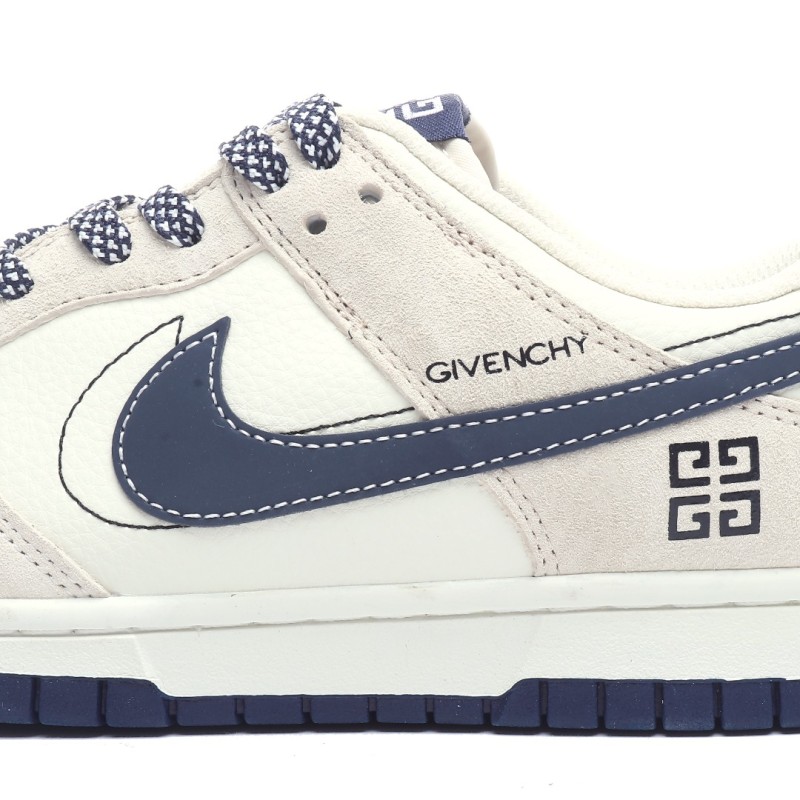 나이키 덩크 로우 유니버시티