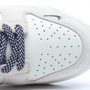 나이키 덩크 로우 유니버시티