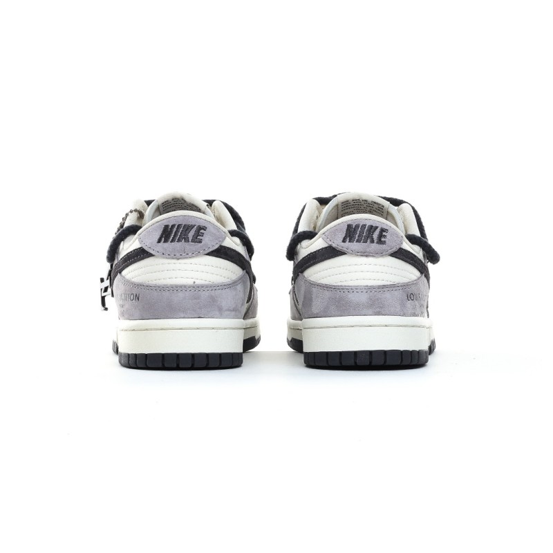 나이키 덩크 로우 유니버시티