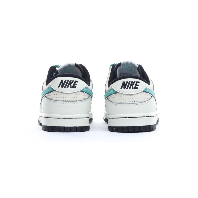 나이키 덩크 로우 유니버시티
