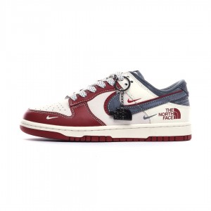 나이키 덩크 로우 유니버시티