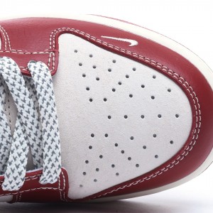 나이키 덩크 로우 유니버시티