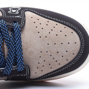 나이키 덩크 로우 유니버시티