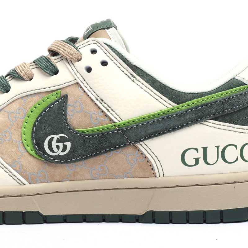 나이키 덩크 로우 유니버시티