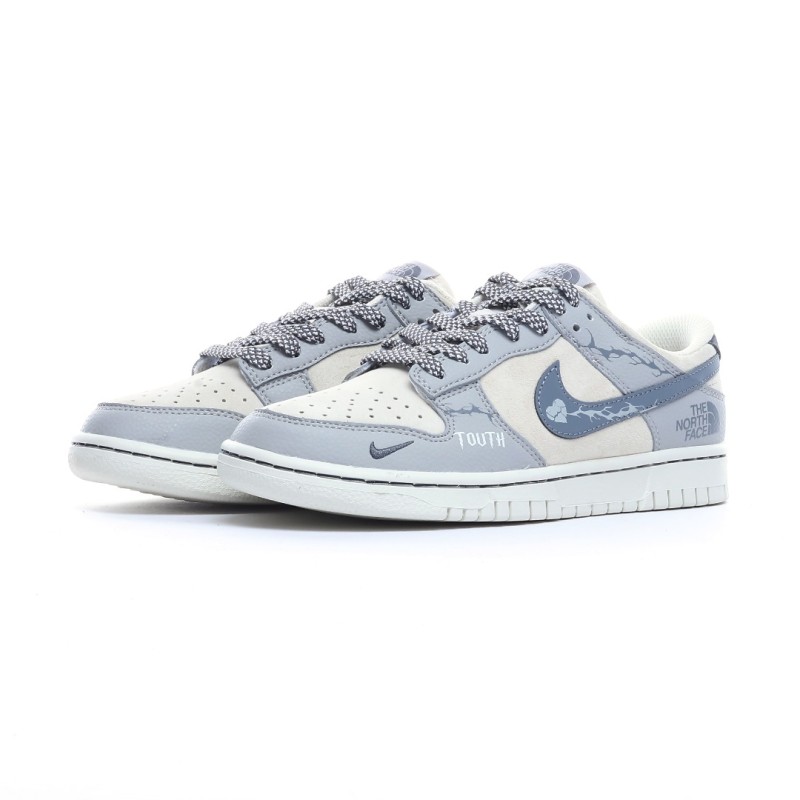 나이키 덩크 로우 유니버시티