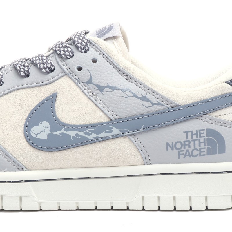 나이키 덩크 로우 유니버시티