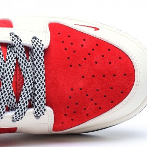 나이키 덩크 로우 유니버시티