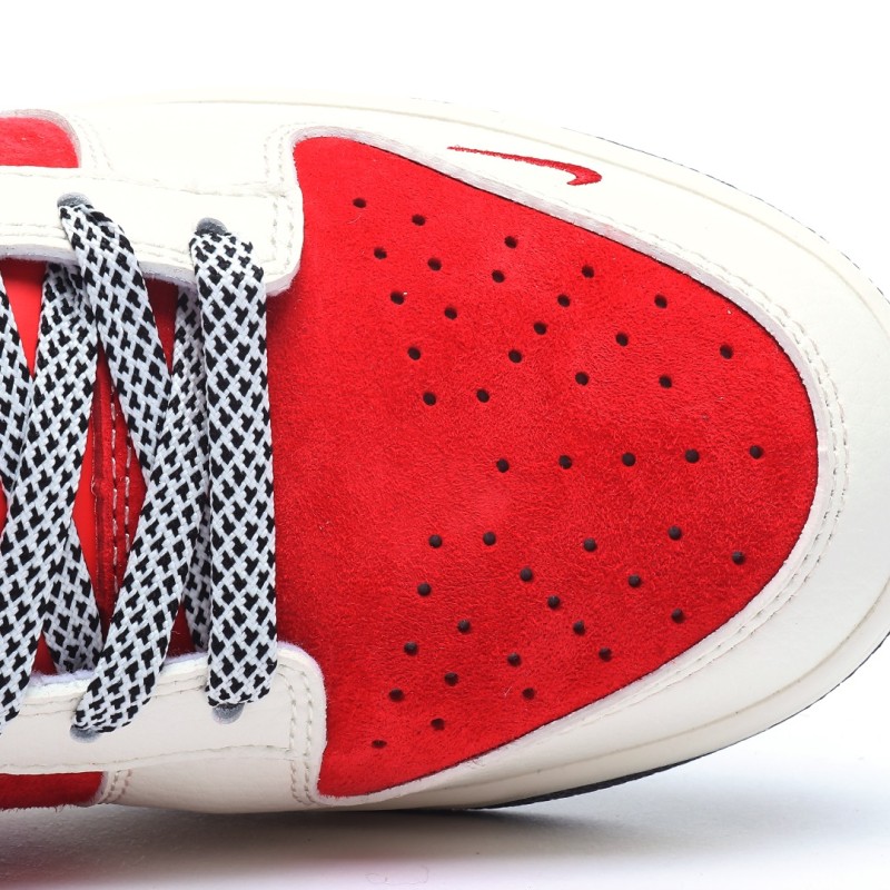 나이키 덩크 로우 유니버시티