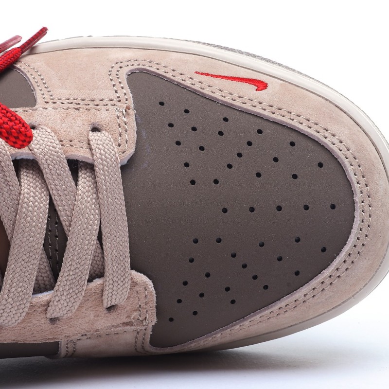 나이키 덩크 로우 유니버시티