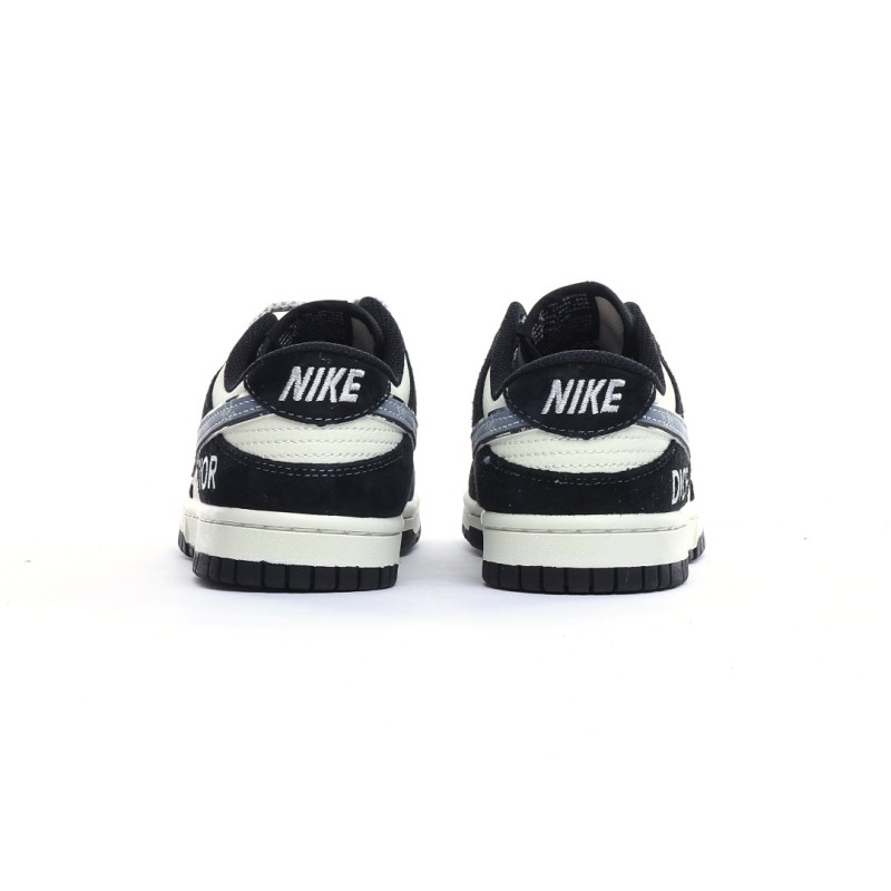 나이키 덩크 로우 유니버시티