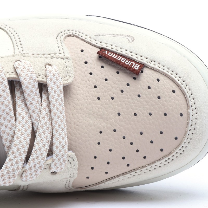 나이키 덩크 로우 유니버시티