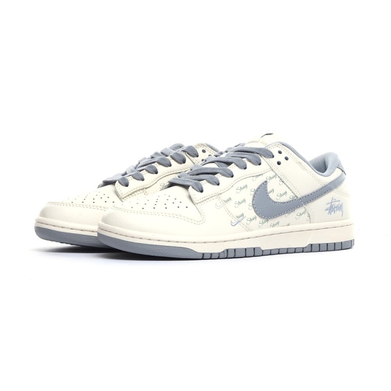 나이키 덩크 로우 유니버시티
