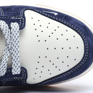 나이키 덩크 로우 유니버시티