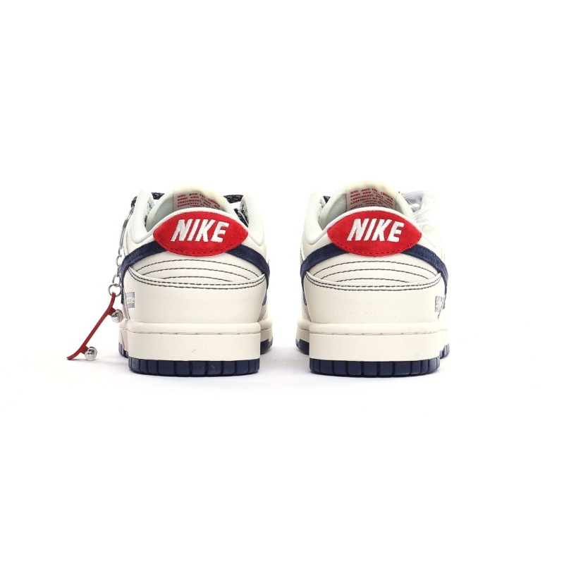 나이키 덩크 로우 유니버시티