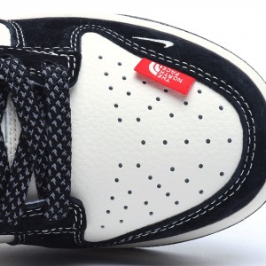 나이키 덩크 로우 유니버시티