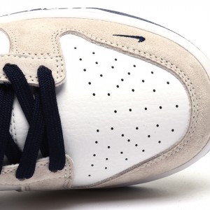 나이키 덩크 로우 유니버시티