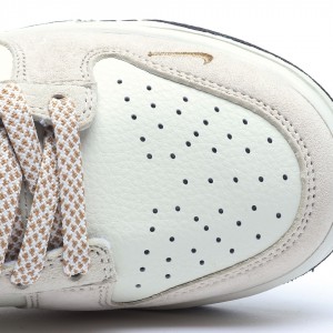 나이키 덩크 로우 유니버시티