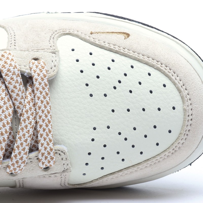 나이키 덩크 로우 유니버시티