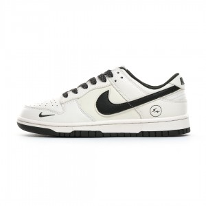 나이키 덩크 로우 유니버시티