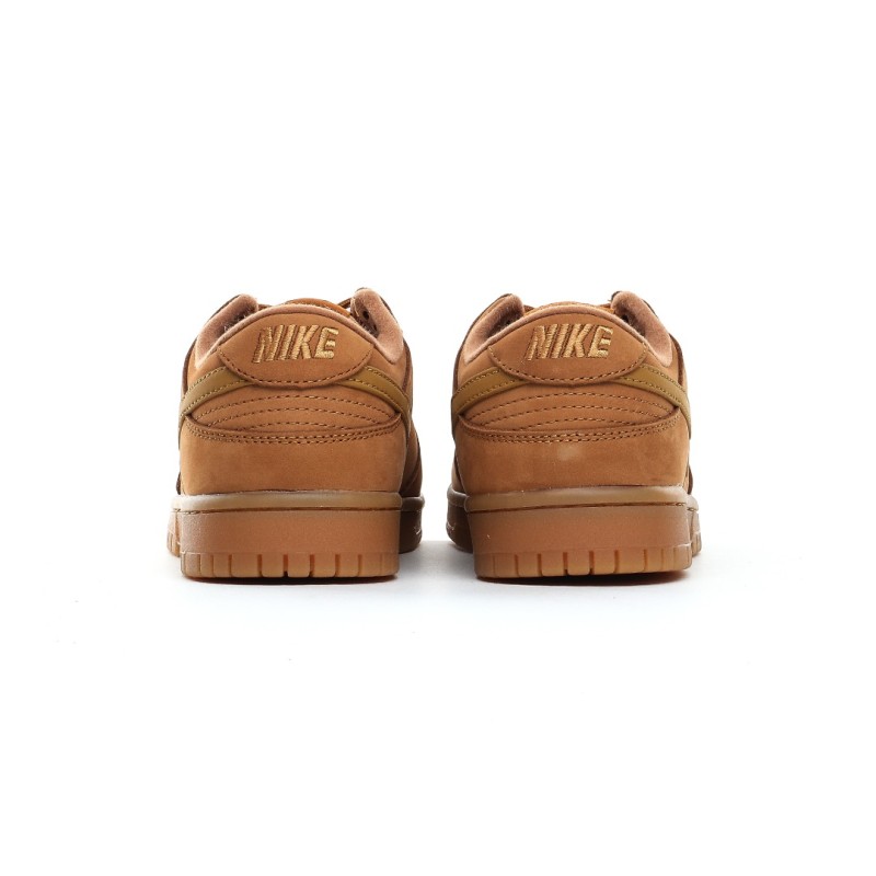 나이키 덩크 로우 유니버시티