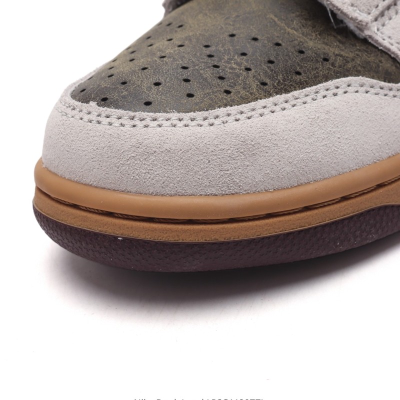 나이키 덩크 로우 유니버시티