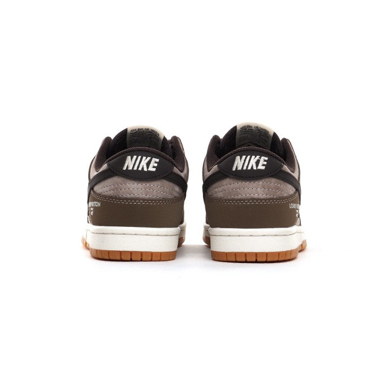 나이키 덩크 로우 유니버시티