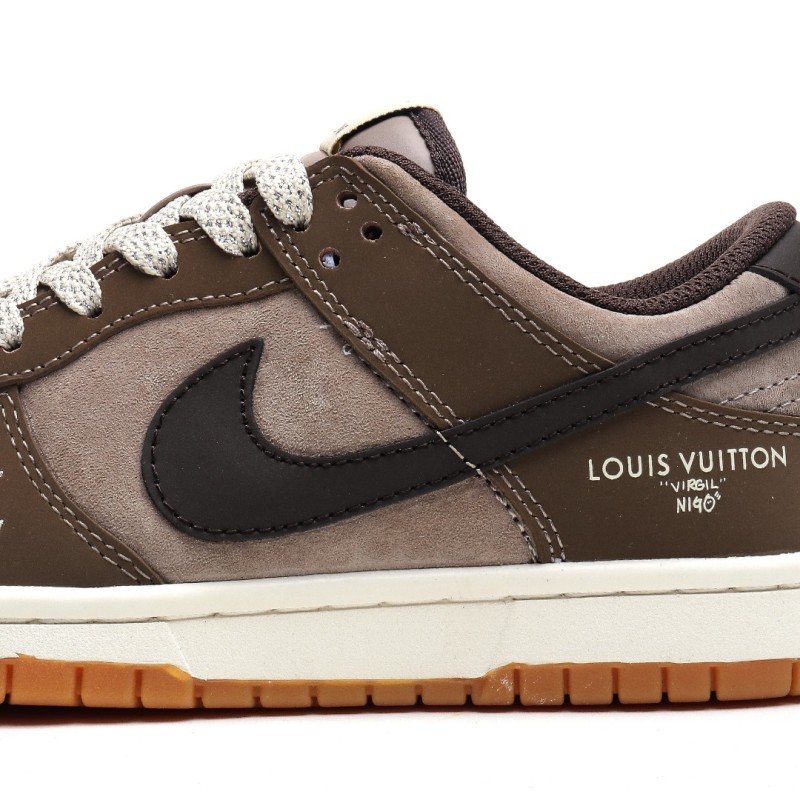 나이키 덩크 로우 유니버시티