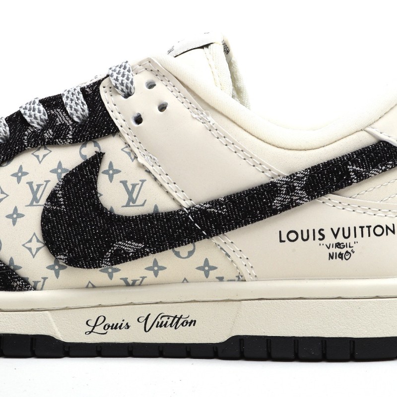 나이키 덩크 로우 유니버시티