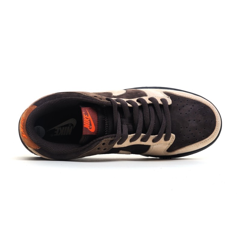 나이키 덩크 로우 유니버시티