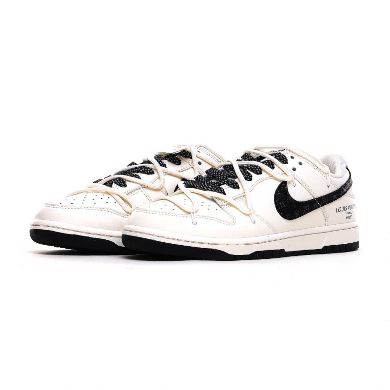 나이키 덩크 로우 유니버시티