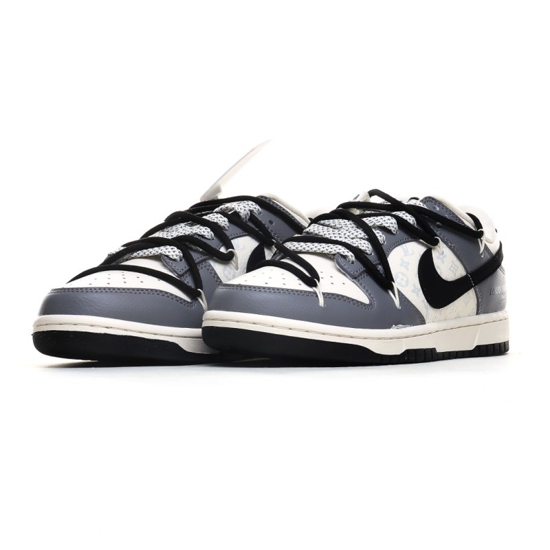 나이키 덩크 로우 유니버시티