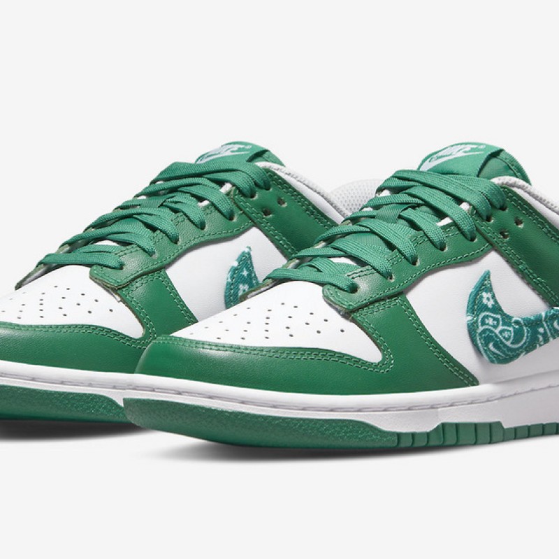 나이키 덩크 로우 유니버시티