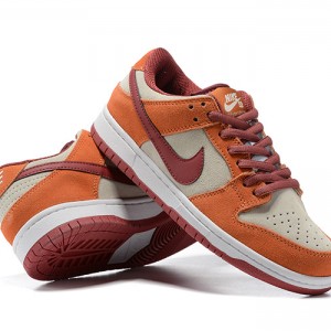 나이키 덩크 로우 유니버시티 BQ6817-202