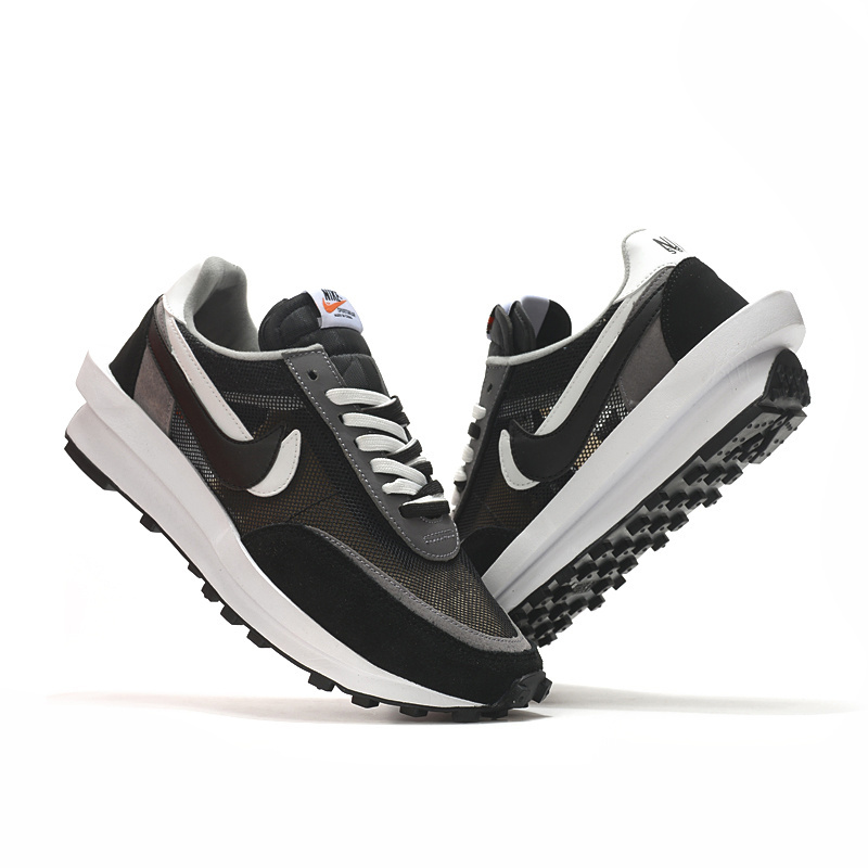 나이키 X 사카이 베이퍼와플 로얄