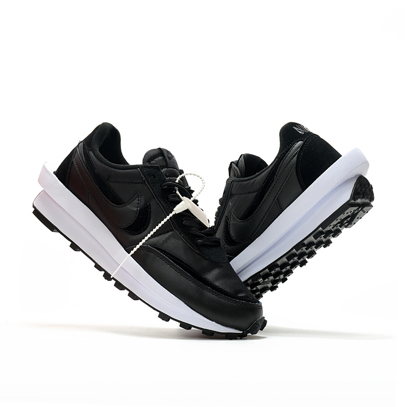 나이키 X 사카이 베이퍼와플 로얄