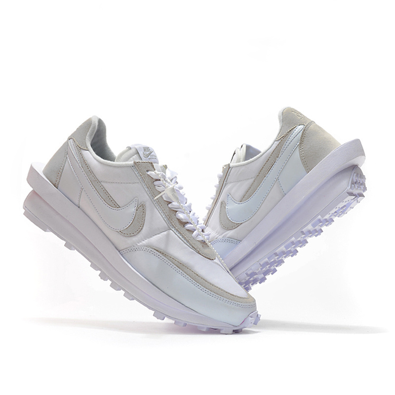 나이키 X 사카이 베이퍼와플 로얄