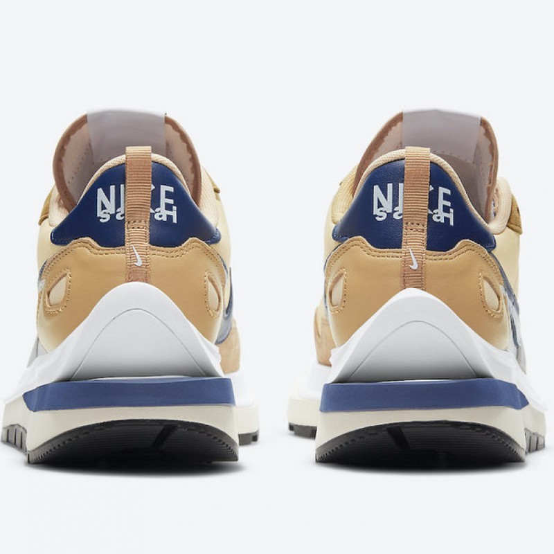 나이키 X 사카이 베이퍼와플 로얄