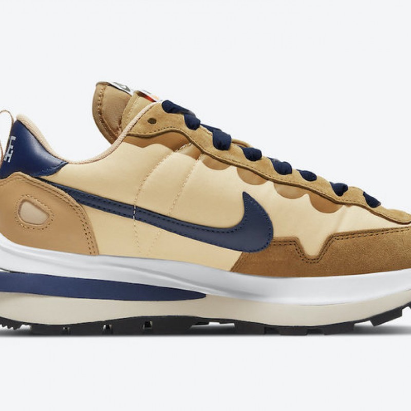 나이키 X 사카이 베이퍼와플 로얄