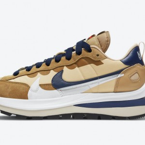 나이키 X 사카이 베이퍼와플 로얄