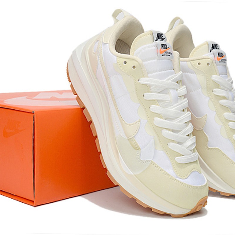 나이키 X 사카이 베이퍼와플 로얄