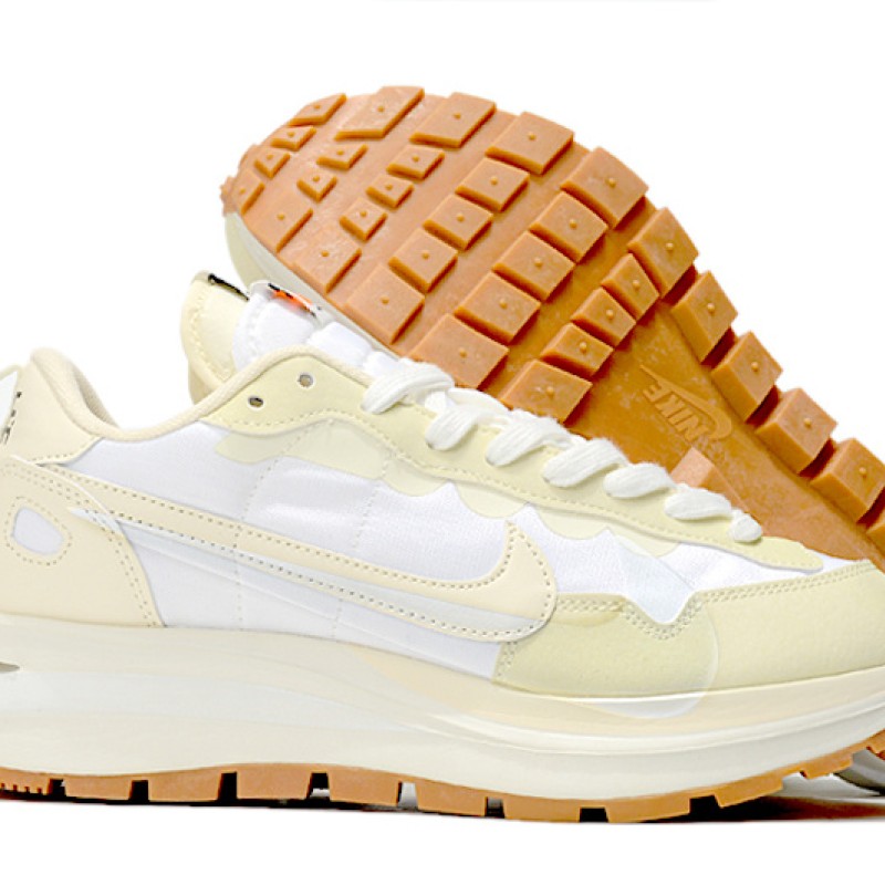 나이키 X 사카이 베이퍼와플 로얄