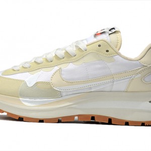 나이키 X 사카이 베이퍼와플 로얄